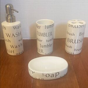 Modern White 4 pcs ceramic Bathroom Accessory Set all over designs dish